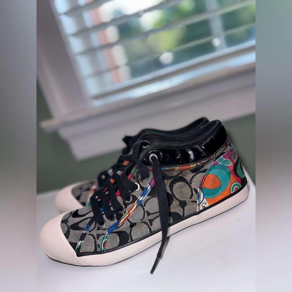 *RARE FIND* Authentic Vintage Coach Zoe A1000 Signature C Lace-Up Sneakers - Picture 3 of 9